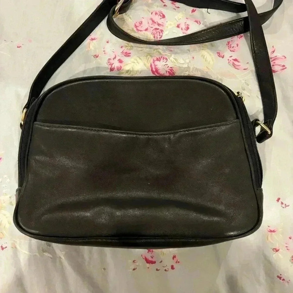 Aigner Crossbody Bag - Picture 3 of 12